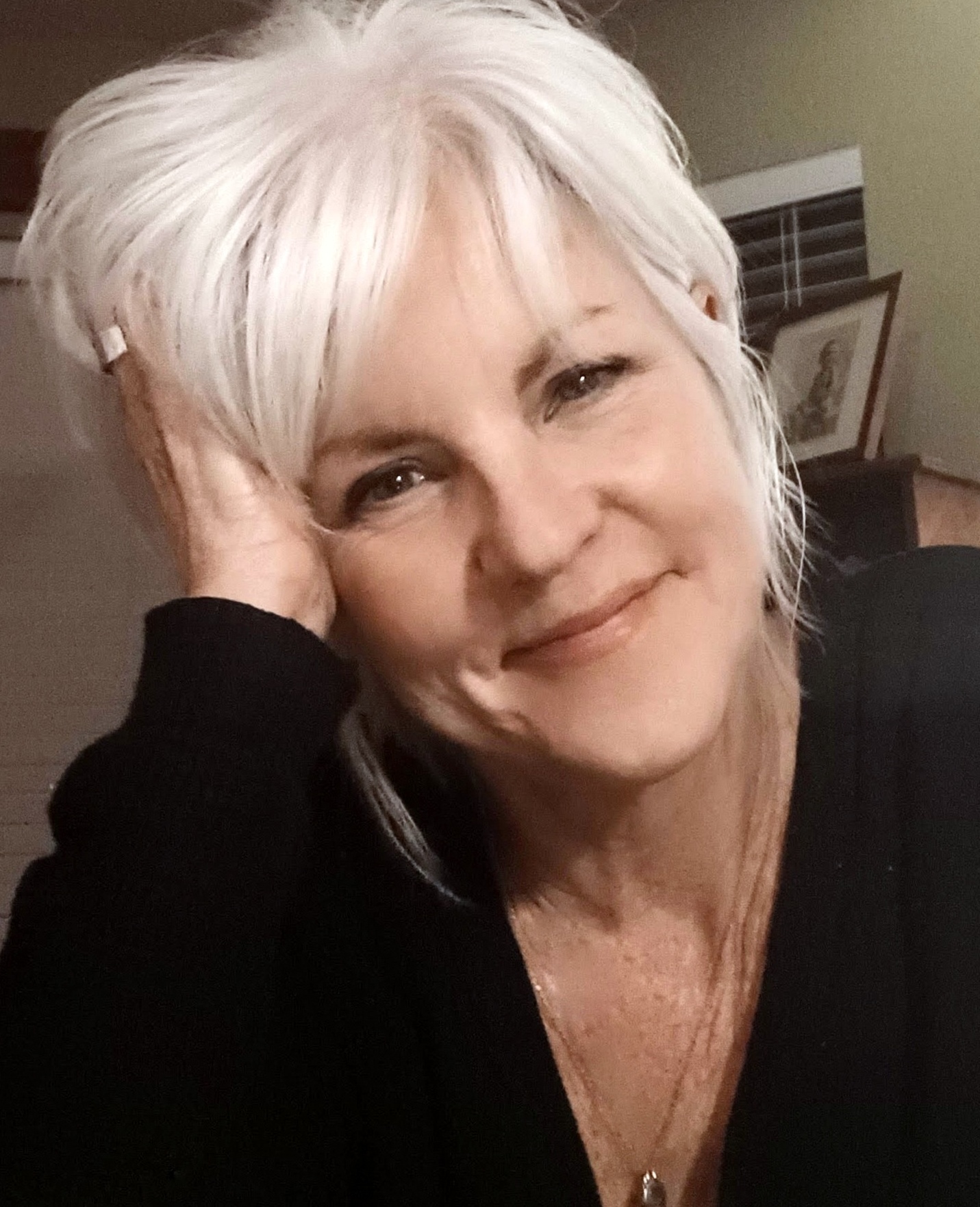 Guiding women out of anxiety, codependency, self abandonment for 30+ years.